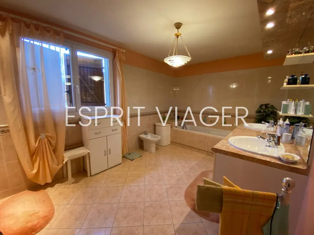 ensemble immobilier 7 pièces à Agen (47000) — photo 2