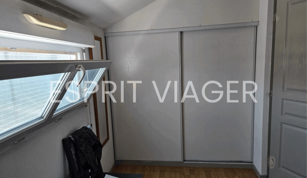 Esprit Viager VENDRE SON BIEN EN VIAGER BORDEAUX Placard Chambre Parentale Niveau 2