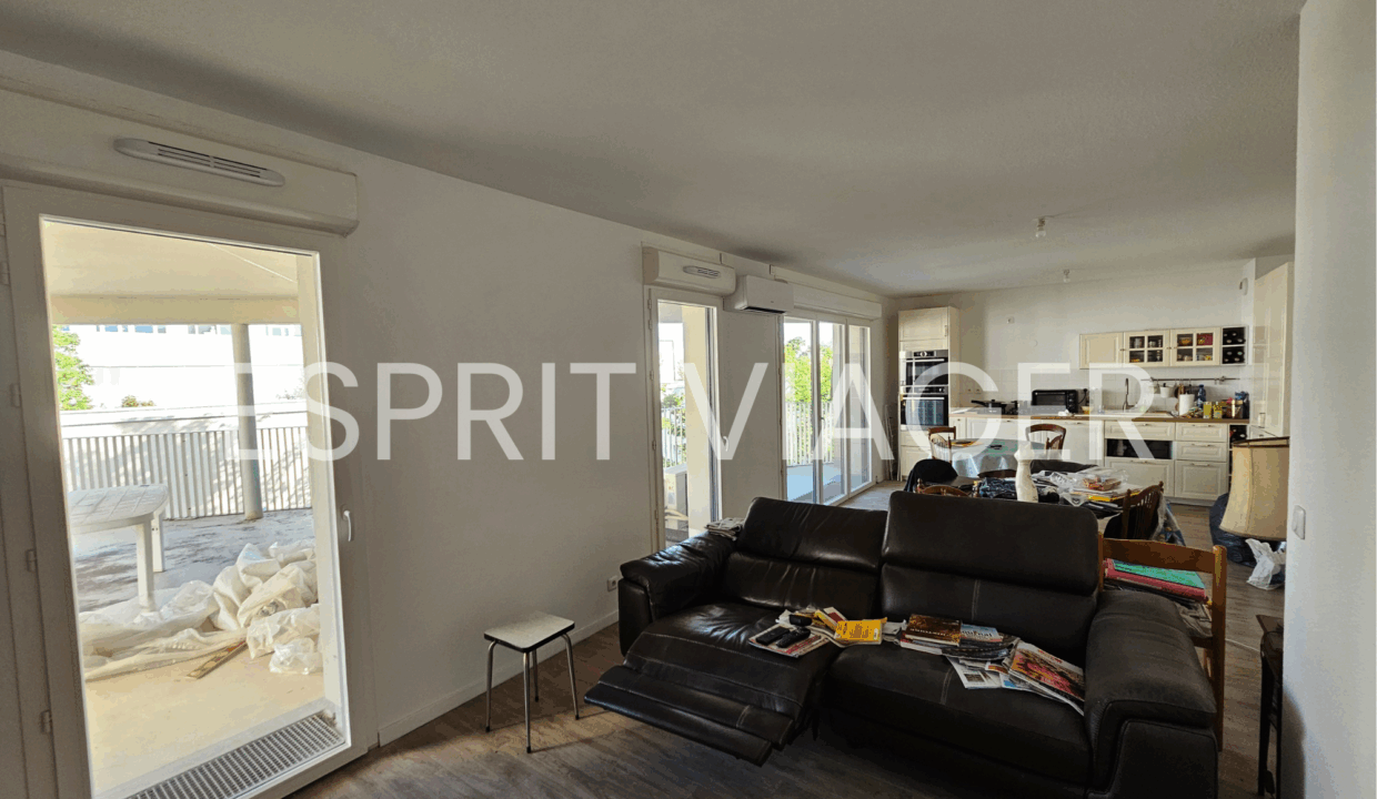Esprit Viager VENDRE SON BIEN EN VIAGER BORDEAUX Vue Depuis Salon